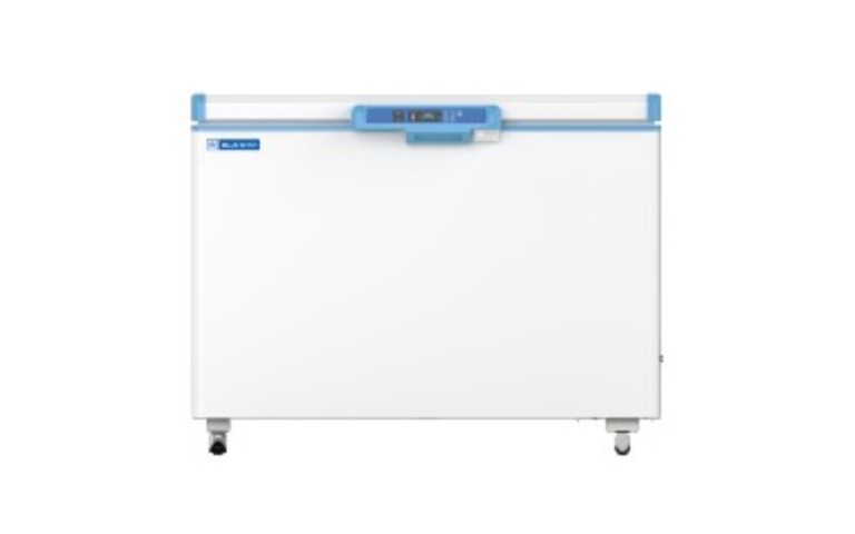 Ice Lined Refrigerator YC 275EW